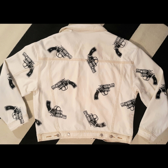 Unisex Bleach Gun Print Denim Jacket - Picture 2 of 2